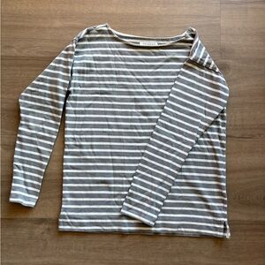 Women’s Everlane Breton Boat neck shirt
